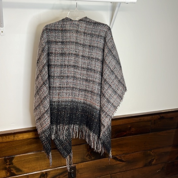 Cejon Gray Sweater Poncho- OS - Picture 2 of 4